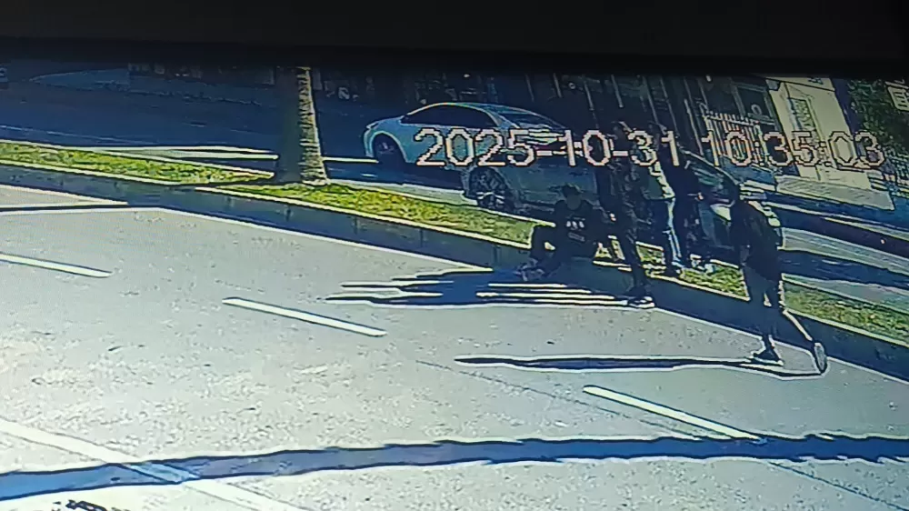 Otomobile arkadan çarpan motosiklet sürücüsü yaralandı