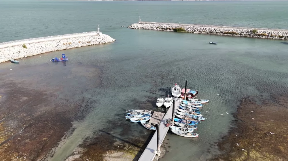 Prof. Dr. Şahin uyardı: "Eğirdir Gölü'nün hızla çekilmesi ilçeyi felakete sürüklüyor"