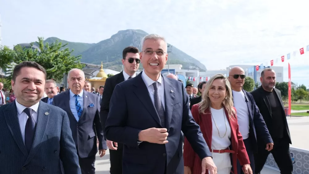 Sağlık Bakanı Memişoğlu: "Sağlıkta son 25 yılda Cumhurbaşkanımızın liderliğinde çok şey yaptık, çok şey ürettik. Daha çok üreteceğiz''