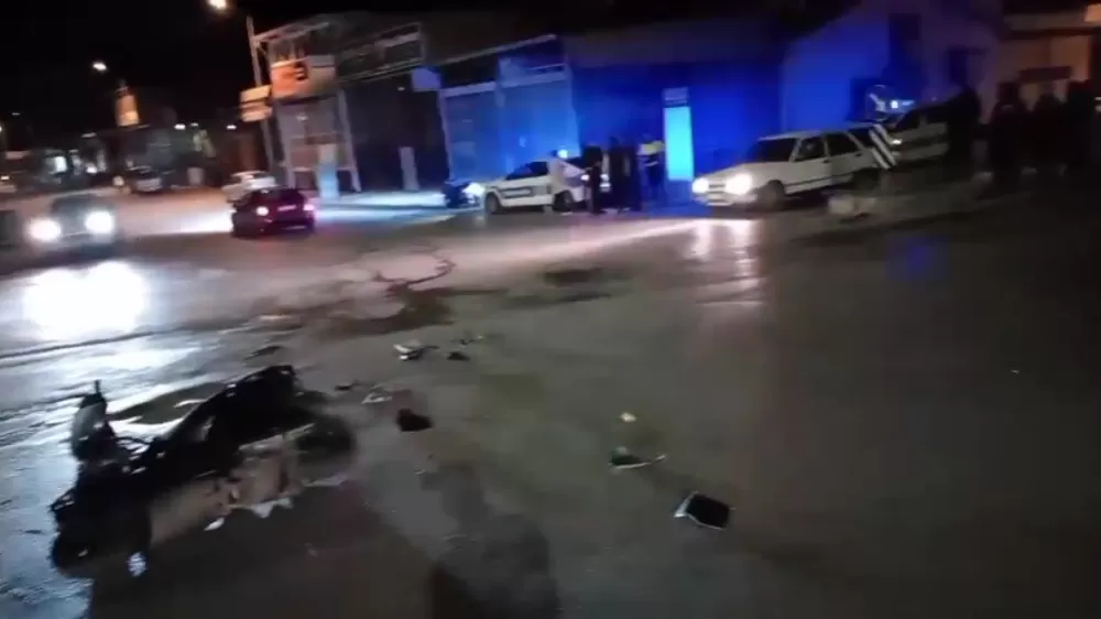 Trafik kazasında sürücülerden birisi kaçtı, diğeri alkollü çıktı