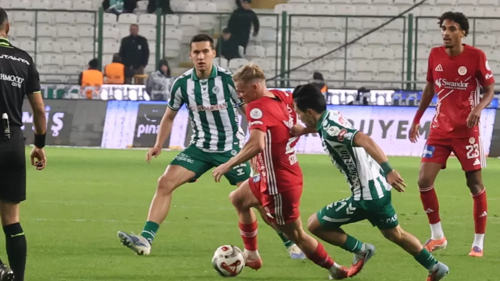  Trendyol Süper Lig'in 13. haftasında Antalyaspor Deplasmandan Puanla dönüyor 