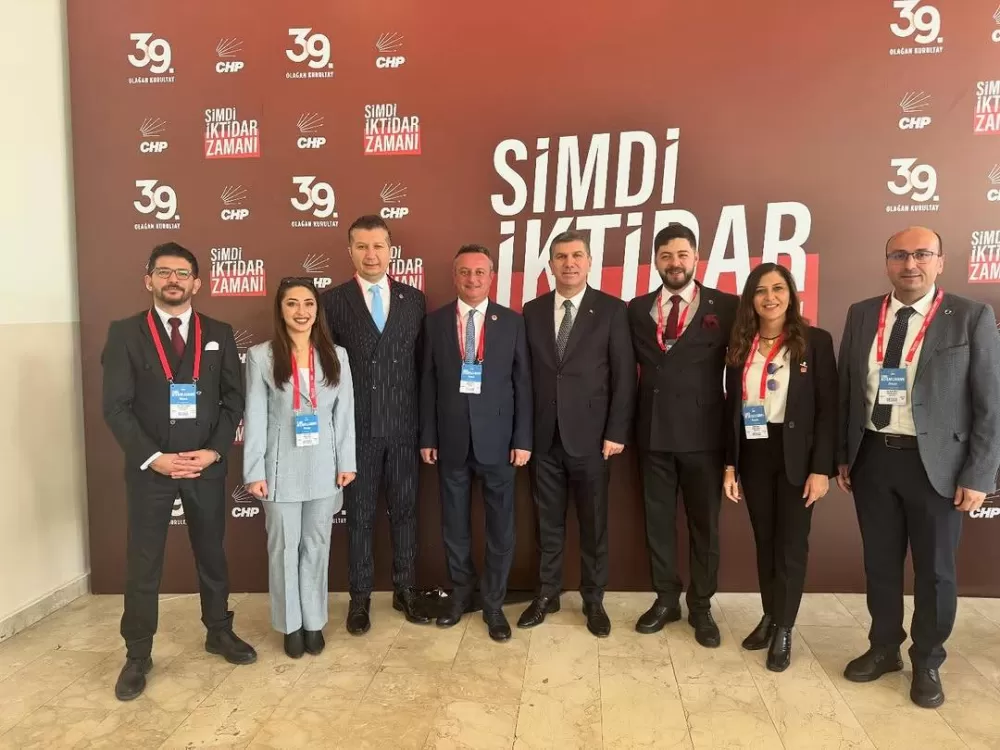 Burdur Belediye Başkanı Ali Orkun Ercengiz, kurultaya katıldı