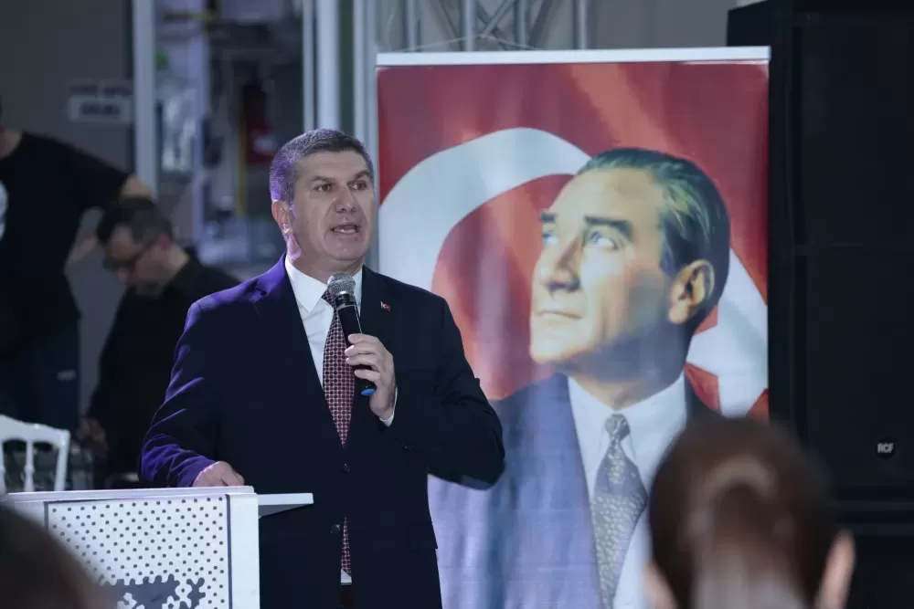 Burdur'da Cumhuriyet yemeğinde anlamlı buluşma