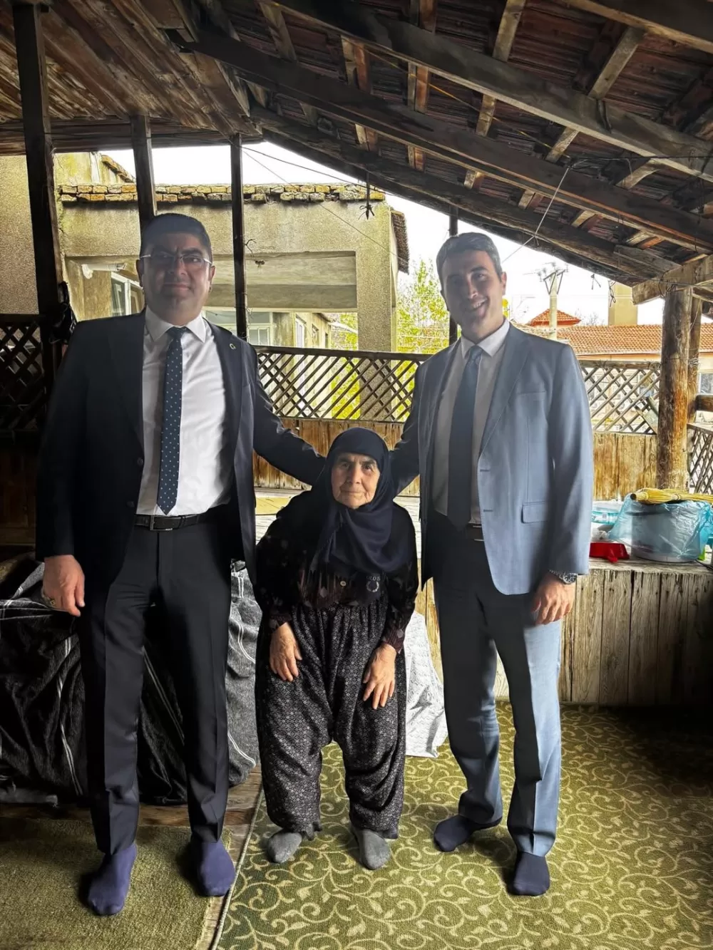 Kaymakam Kuruca'dan Başkan Güngör'ün anneannesine ziyaret