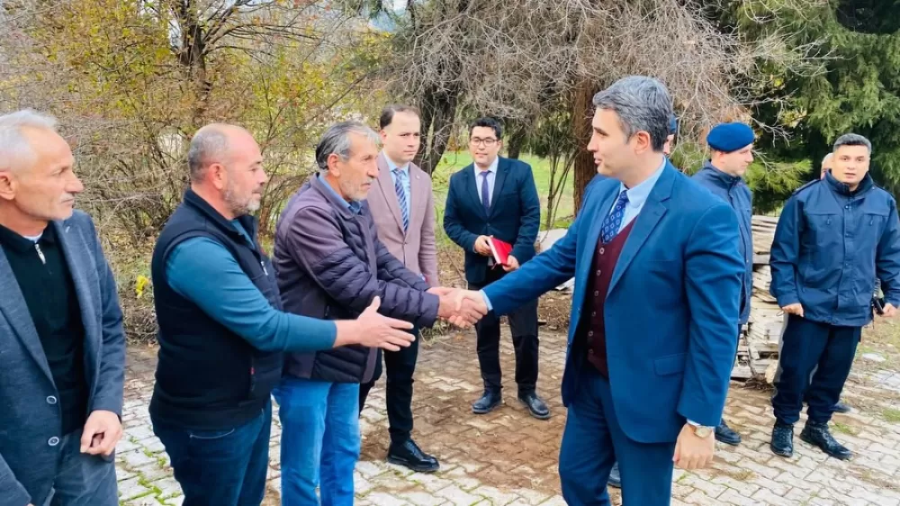 Kaymakam Kuruca Beşkonak Köyünde Muhtar Yılmaz'a iade-i ziyaret