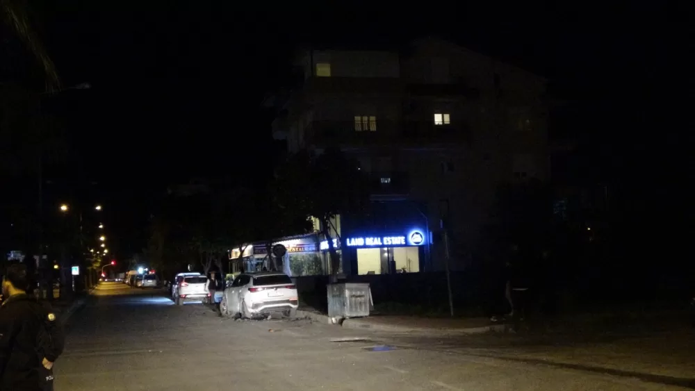 Park halindeki araçlara çarptı, pompalı tüfek ile işyeri sahibini yaraladı