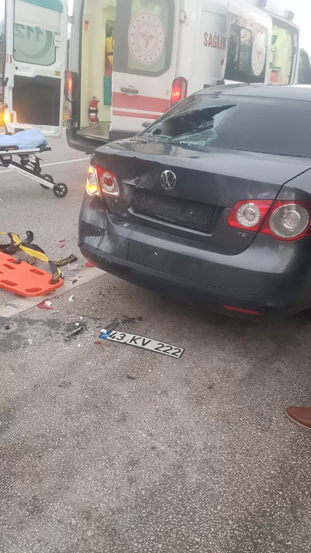 Burdur - Antalya kara yolunda otomobil ile motosiklet çarpıştı 1 yaralı