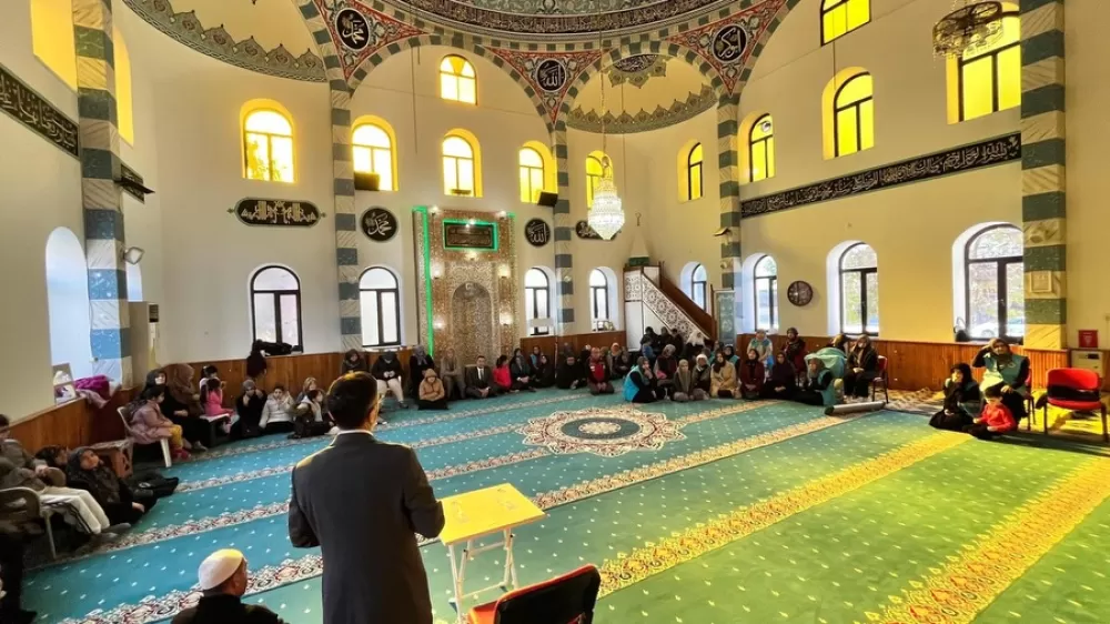 Bucak'ta müftülükten özel program Can Kaymakam da katıldı