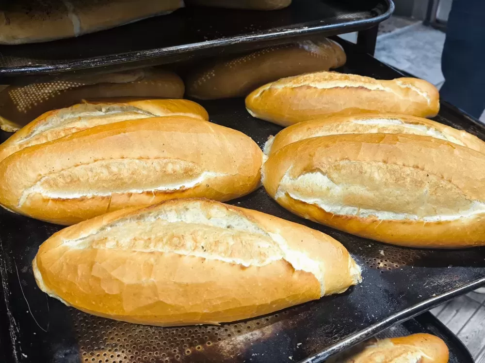 Tefenni’de Halk Ekmek Fabrikası yeni binasına taşındı