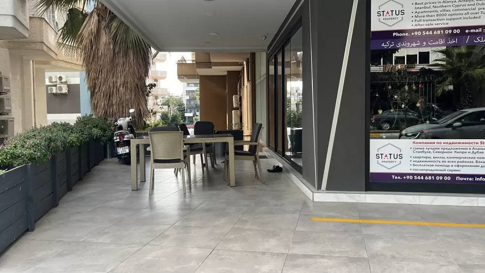 Genç kadın toplantı için beklediği dayısının silahından çıkan kurşunlarla hayatını kaybetmiş