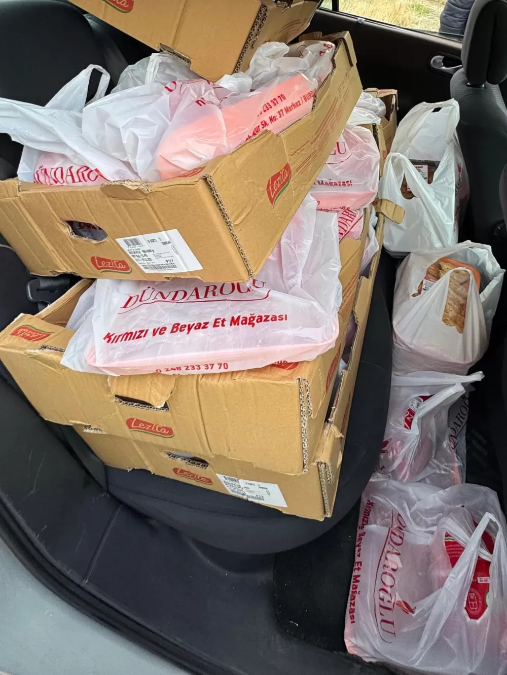 MHP Burdur'dan gıda yardımı! Şehidimizin annesinden teşekkür