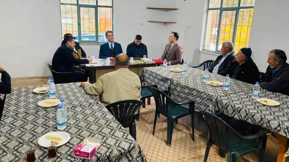 Kaymakam Kuruca Beşkonak Köyünde Muhtar Yılmaz'a iade-i ziyaret