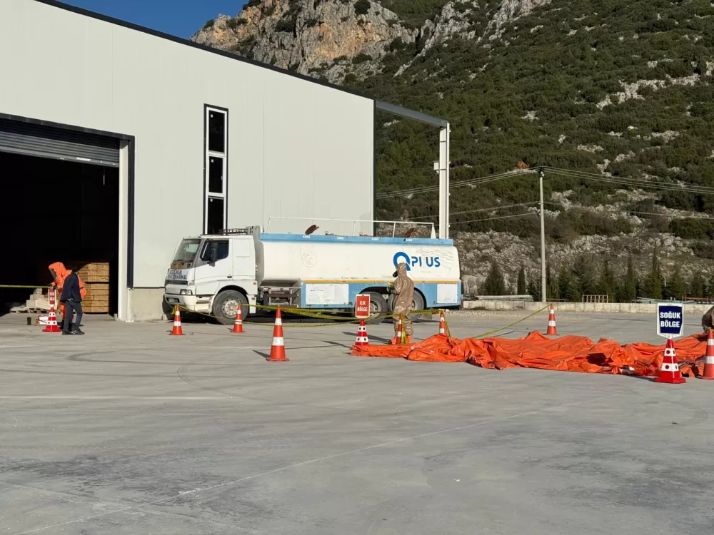 Bucak OSB'de Büyük Tatbikat Yangın ve KBRN Riskine Karşı Kurumlar Tek Yumruk