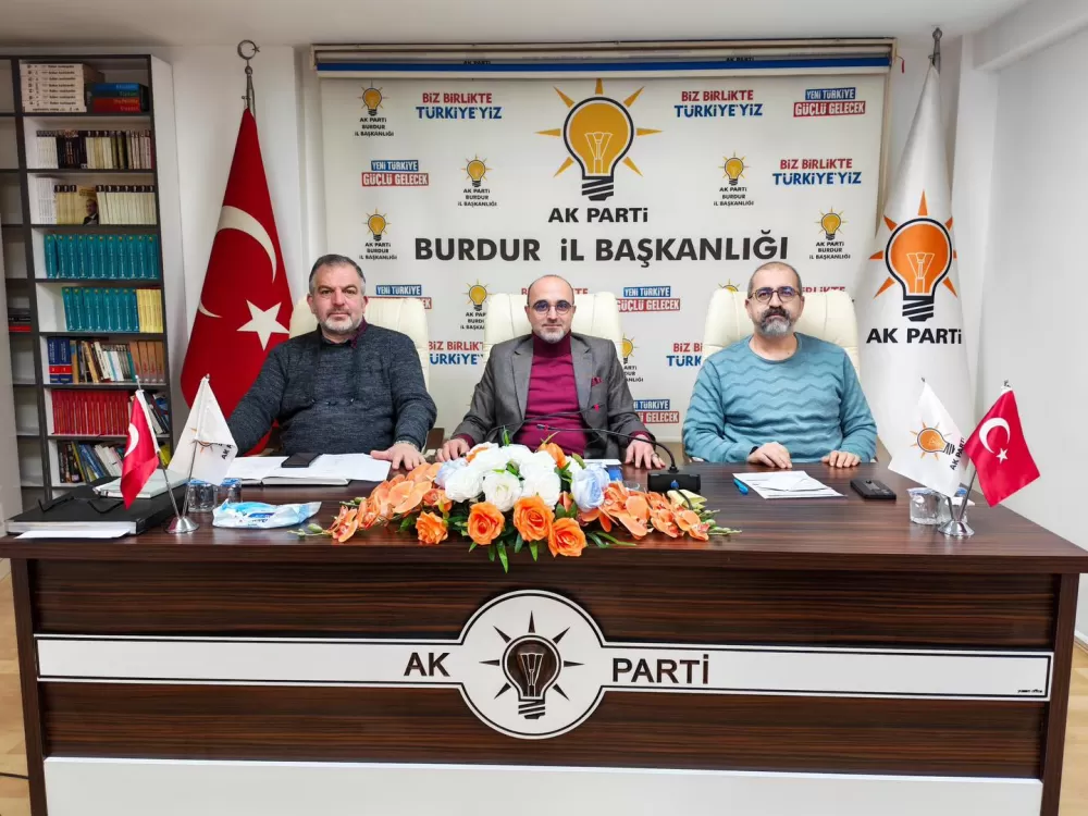 AK Parti Burdur’da haftalık yönetim toplantısı yapıldı