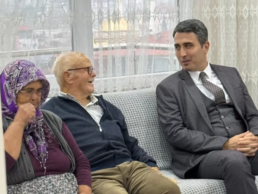 Kaymakam Kuruca, Gazimiz Mehmet Ali Uçar’ı evinde ziyaret etti