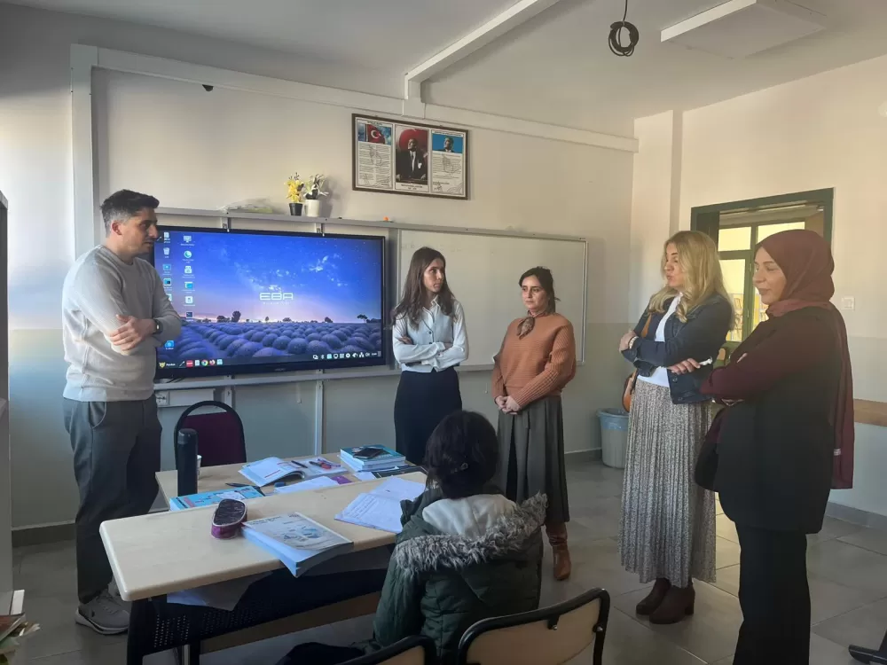 Bucak’ta 'Türkçe Öğreniyorum' projesi kapsamında İYEP kursları başladı