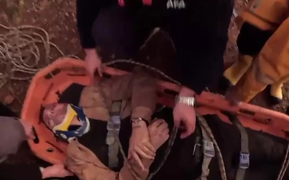 Virajlı yolda hakimiyeti yitirip uçuruma yuvarlandı