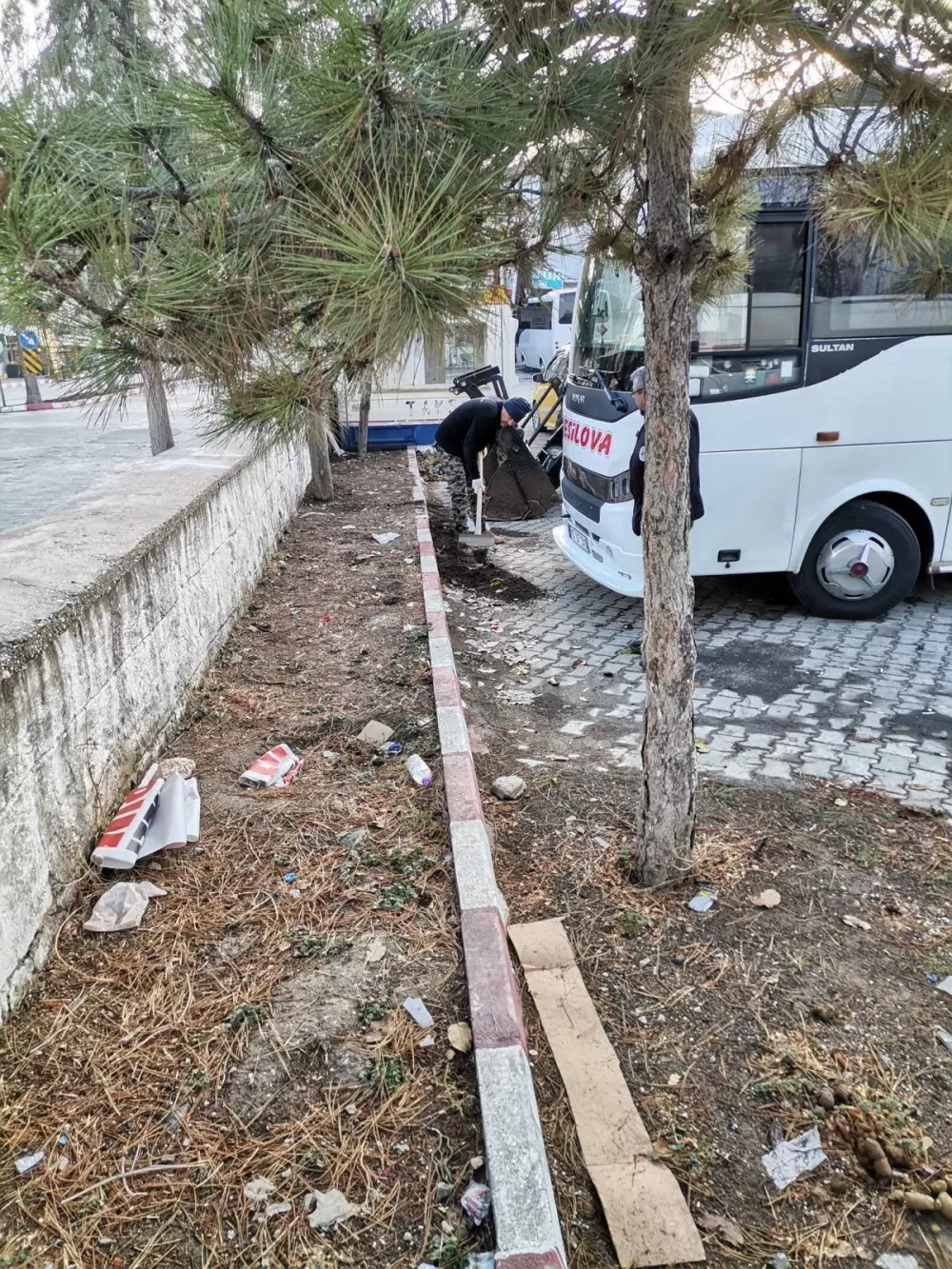 Yeşilova'da temizlik seferberliği! Otogar bölgesi güzelleşti