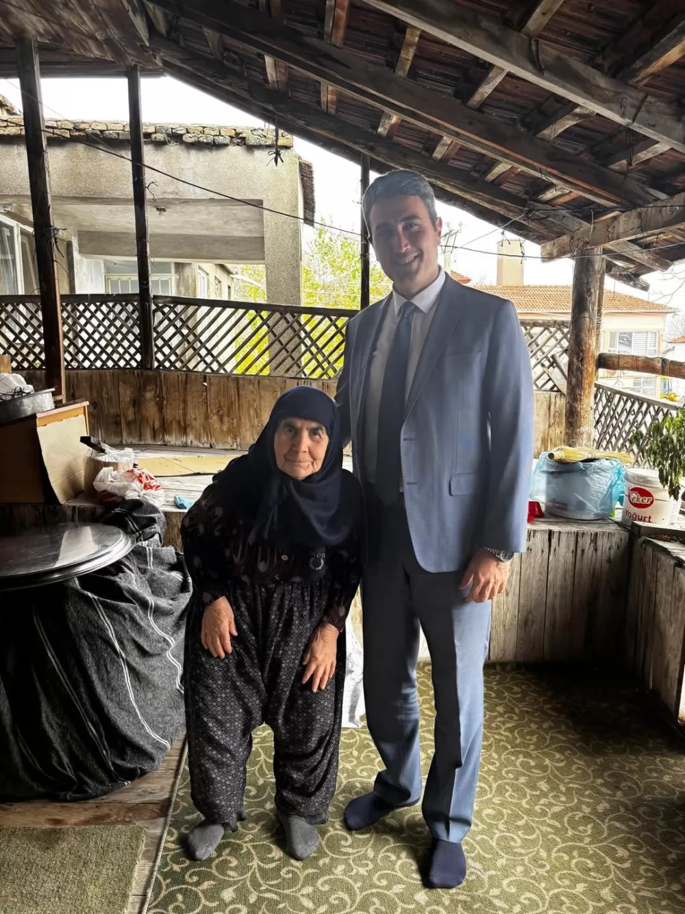 Kaymakam Kuruca'dan Başkan Güngör'ün anneannesine ziyaret