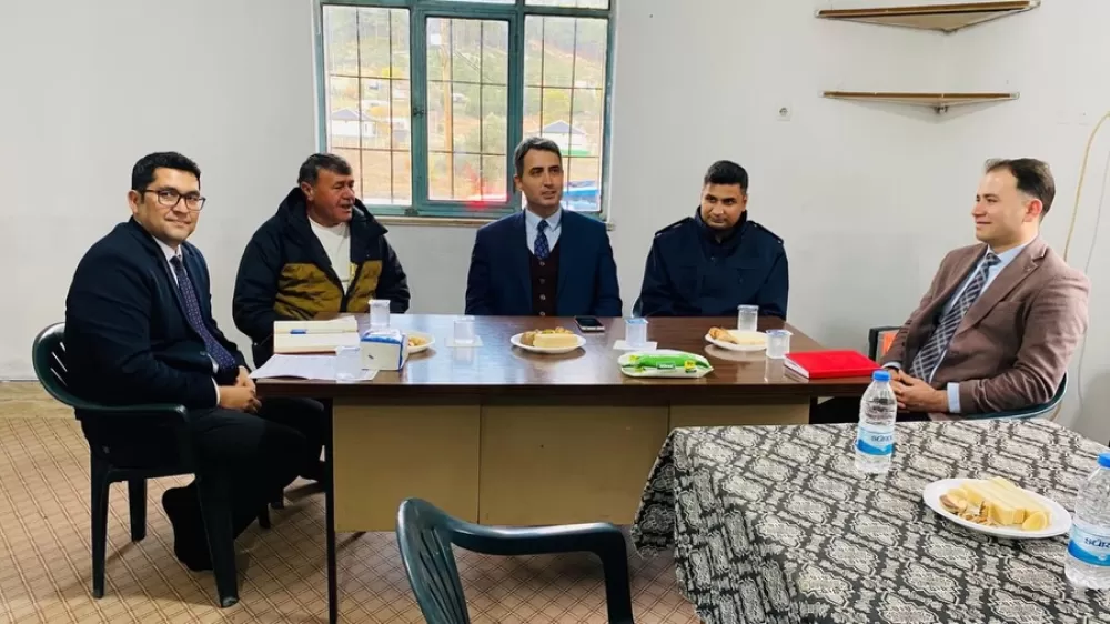 Kaymakam Kuruca Beşkonak Köyünde Muhtar Yılmaz'a iade-i ziyaret