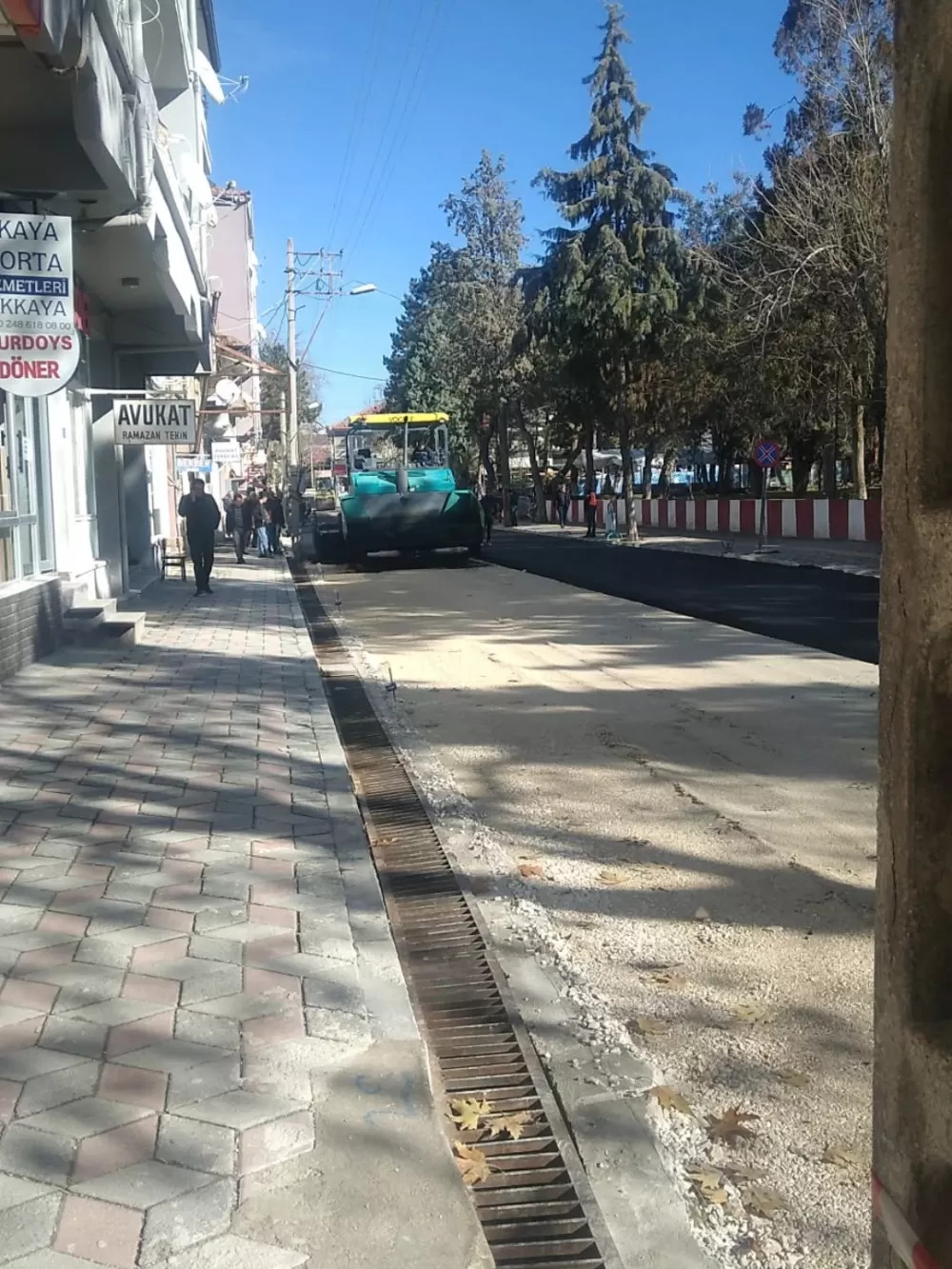 Yeşilova’da Hükümet Caddesi sıcak asfalta kavuşuyor
