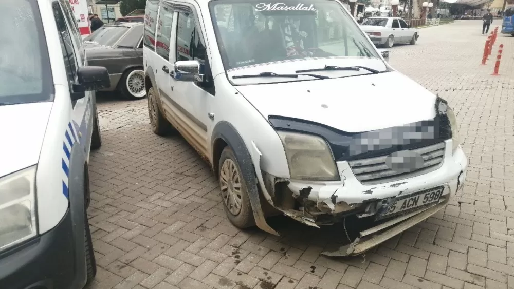 Isparta'da trafik kazası motosiklet sürücüsü yaralandı