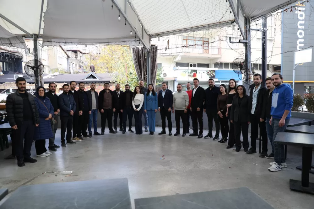 Başkan Gümüş Antalya'da inşaat mühendisleriyle buluştu! 'Bucak için görüşleri dinledik'