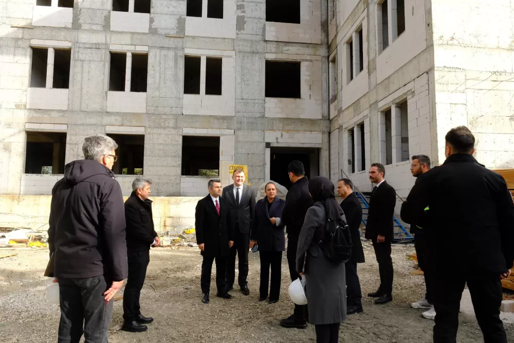 Burdur Valisi Bilgihan, eğitim yatırımlarını yerinde inceledi