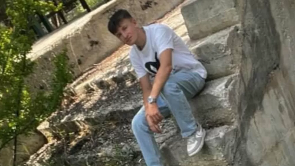 Antalya'da Kamyonun Altında Kalan Batuhan Çakmak Isparta Şarkikaraağaç'ta Toprağa verildi