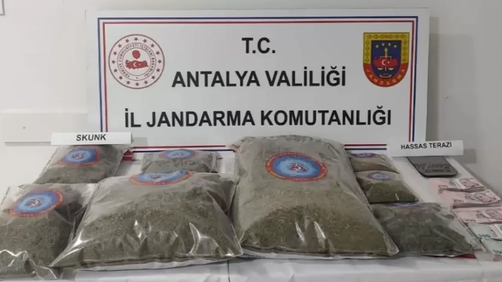 Antalya Elmalı İlçesinde Uyuşturucu Operasyonu 