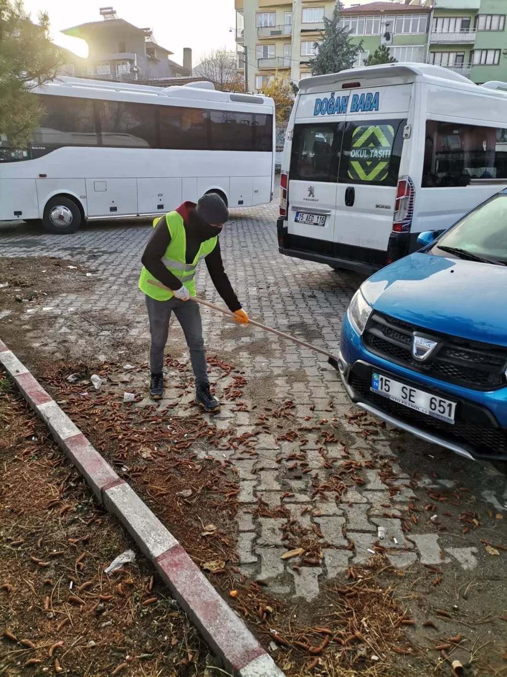 Yeşilova'da temizlik seferberliği! Otogar bölgesi güzelleşti