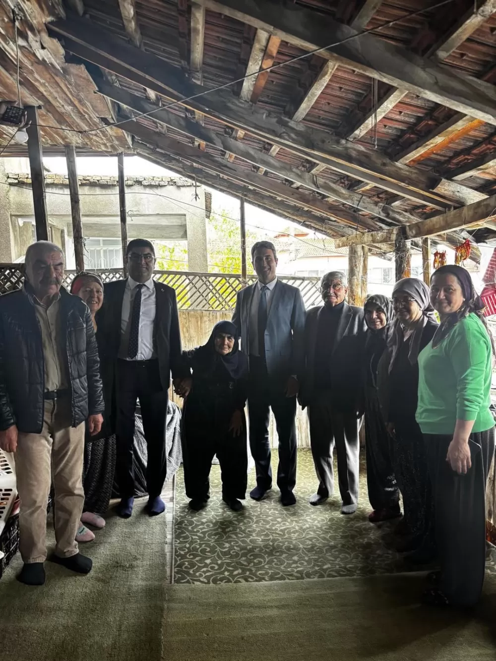 Kaymakam Kuruca'dan Başkan Güngör'ün anneannesine ziyaret