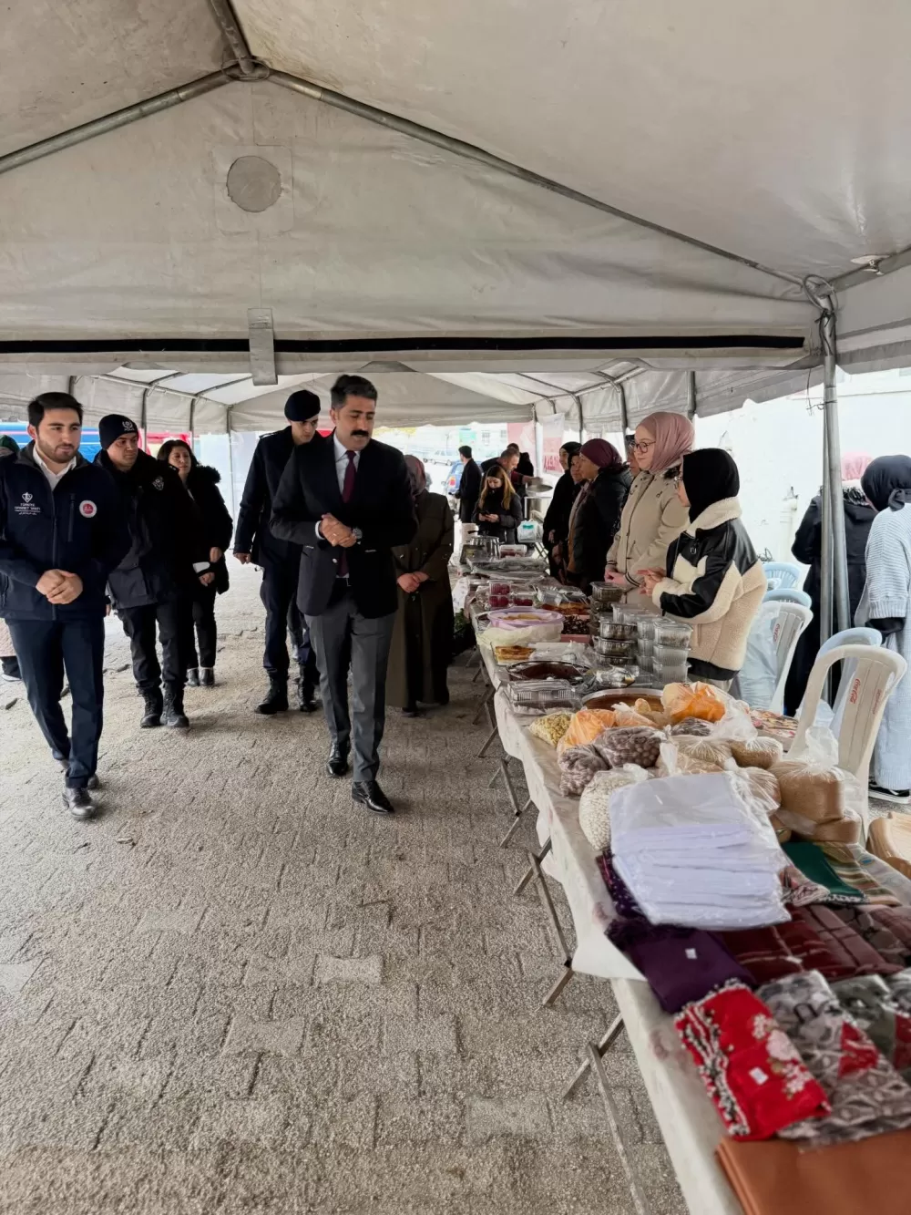 Karamanlı’da kermes düzenlendi Gelir Gazze ve ihtiyaç sahiplerine ulaştırılacak