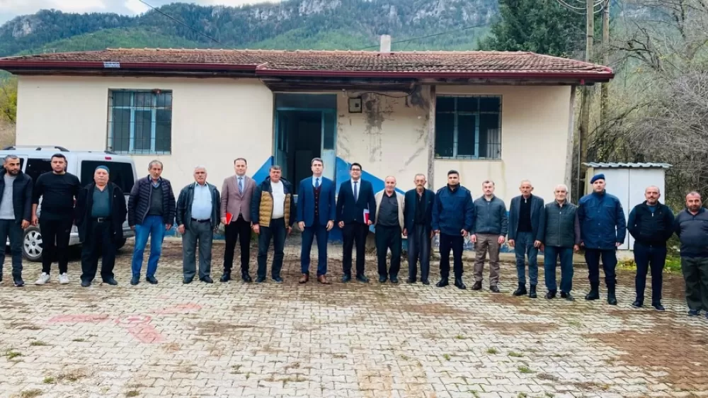 Kaymakam Kuruca Beşkonak Köyünde Muhtar Yılmaz'a iade-i ziyaret