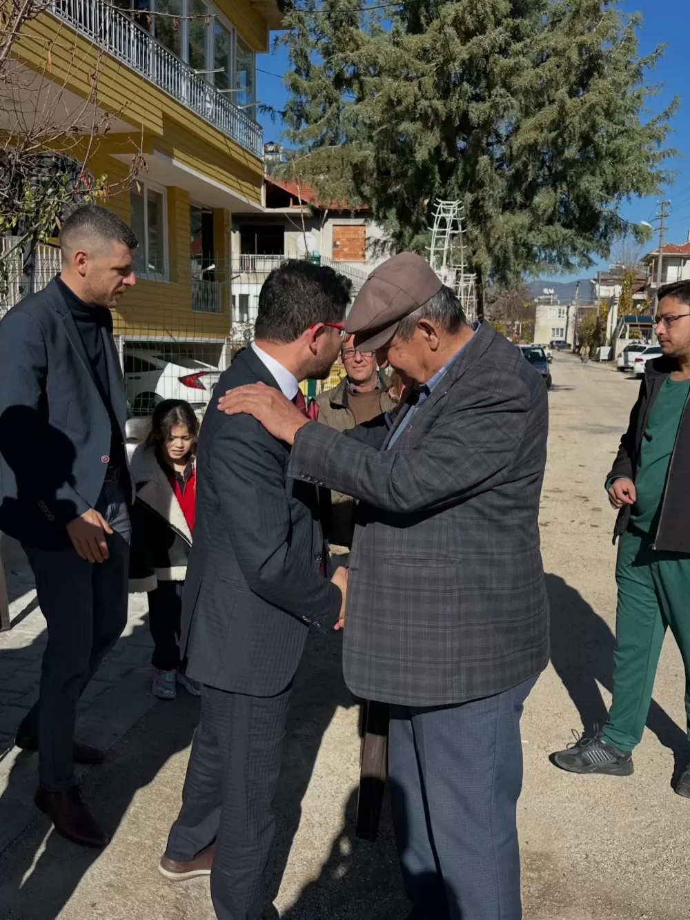 CHP Bucak İlçe Başkanlığı’ndan Yalvaç ve Erbil ailelerine taziye ziyareti