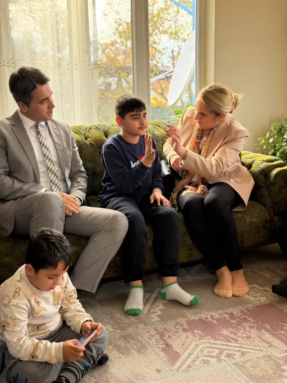 Kaymakam Kuruca ailesiyle Ali Mert'in evinde gönül köprüsü kurdu!