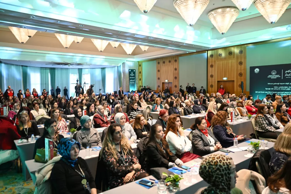Bakan Göktaş: "Kadınlarımız kalkınmanın asli faktörüdür"