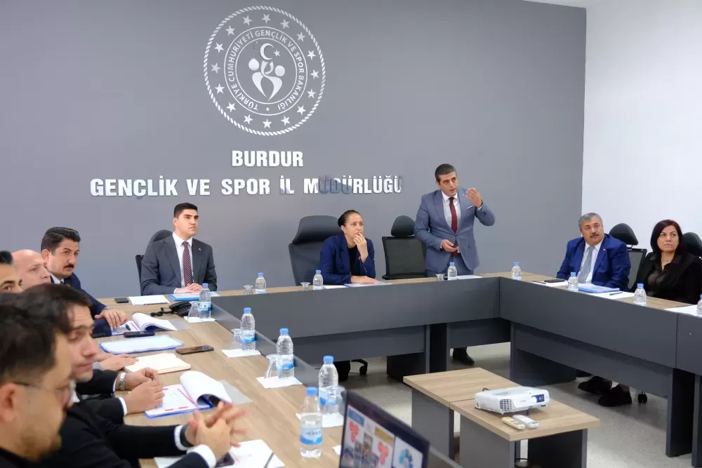 Burdur Valisi genlik hizmetleri ve KYK yurduna ziyaret