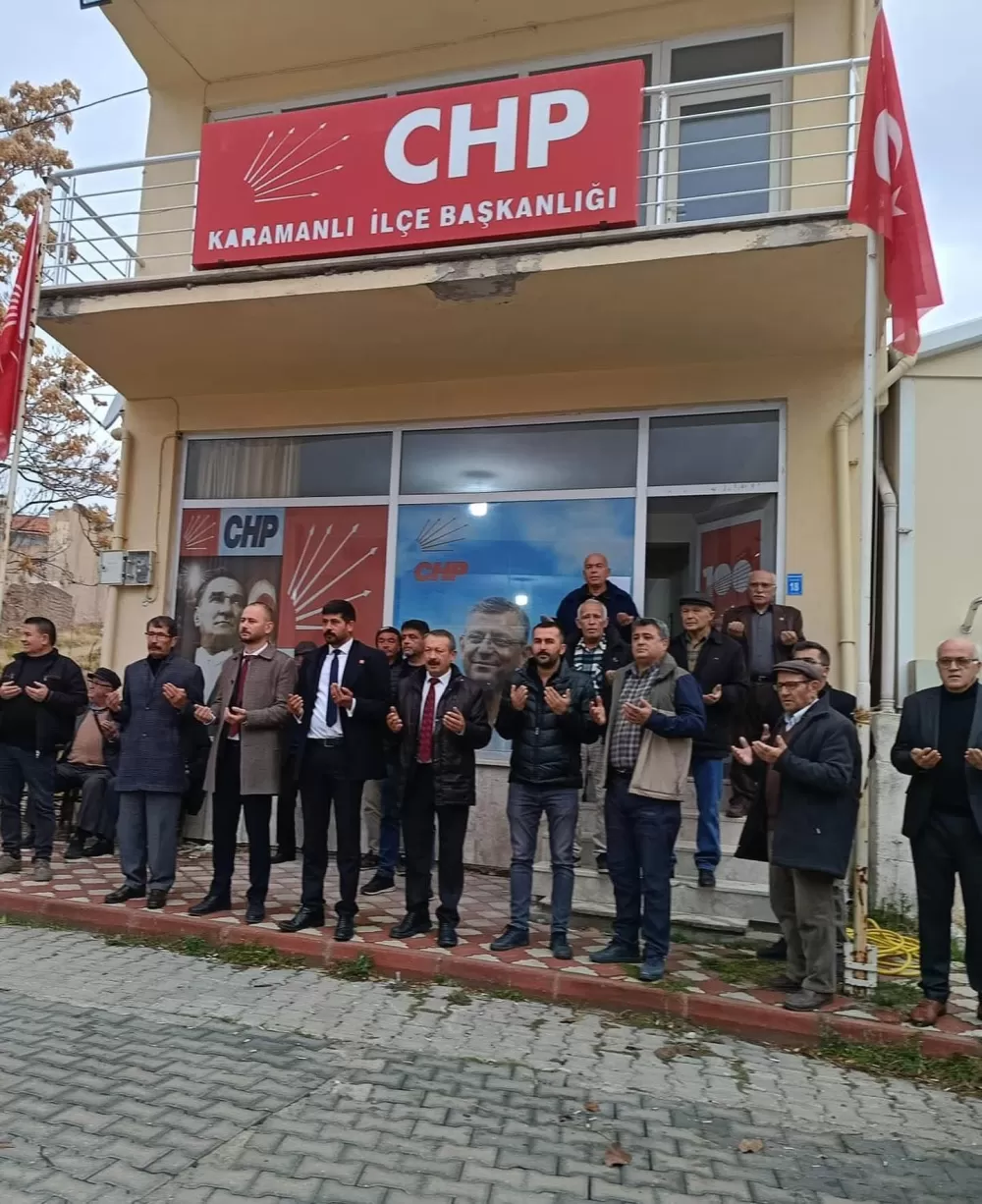 CHP Karamanlı Merhum Ali Özçoban'ı Andı