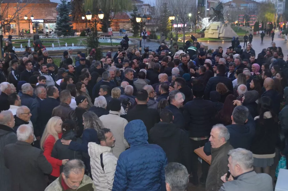Bolu Belediye Başkanı umre yolculuğuna dualarla uğurlandı