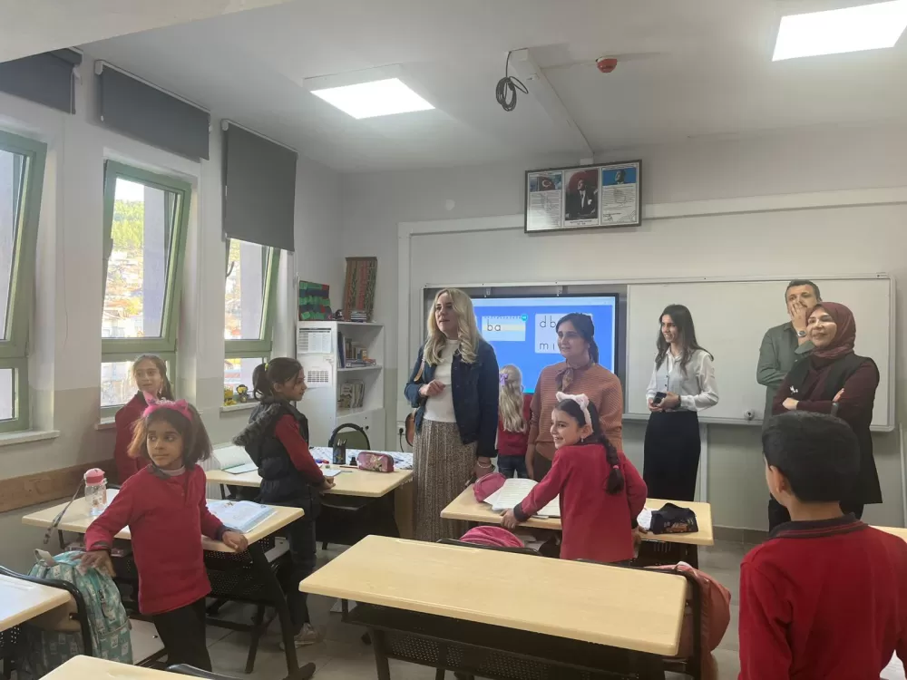 Bucak’ta 'Türkçe Öğreniyorum' projesi kapsamında İYEP kursları başladı