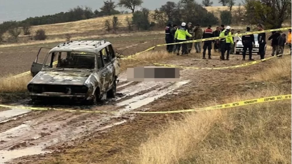 Isparta Keçiborlu'da Yanmış Araç ve Başı olmayan Erkek Cesedi Bulundu 