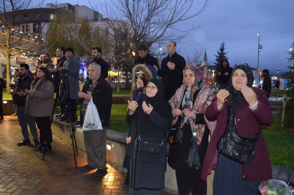 Bolu Belediye Başkanı umre yolculuğuna dualarla uğurlandı