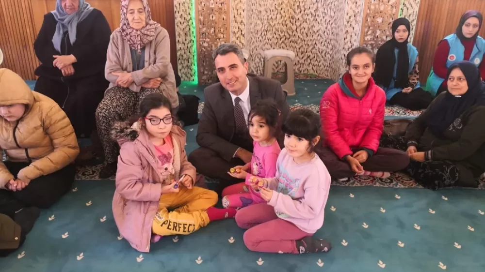 Bucak'ta müftülükten özel program Can Kaymakam da katıldı