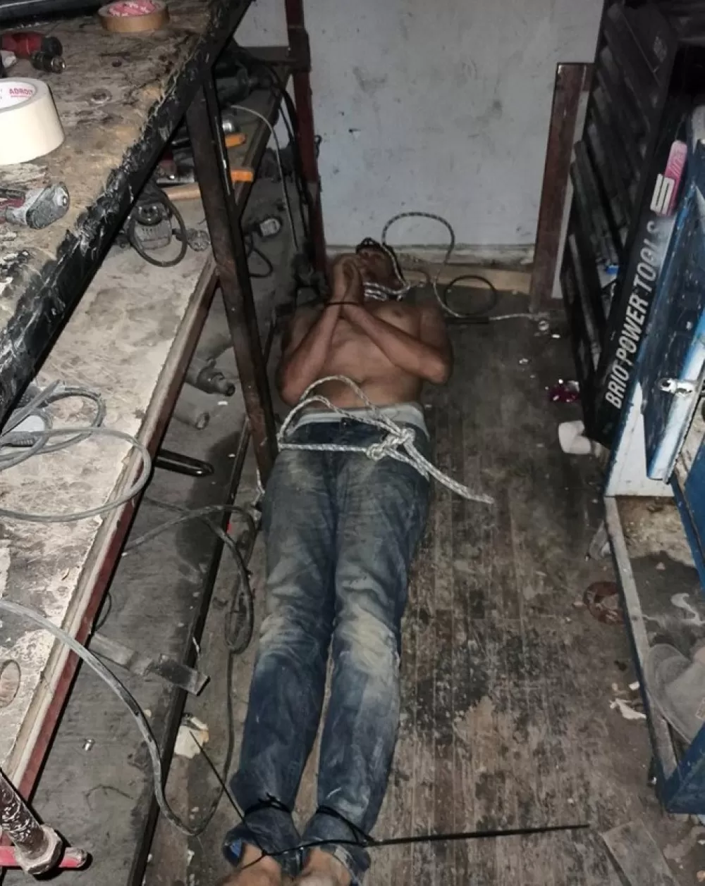 Hamam böceği yedirilen gencin dosyasında karar: Yağmadan beraat, hürriyeti tehditten 6 yıl 12 ay ceza