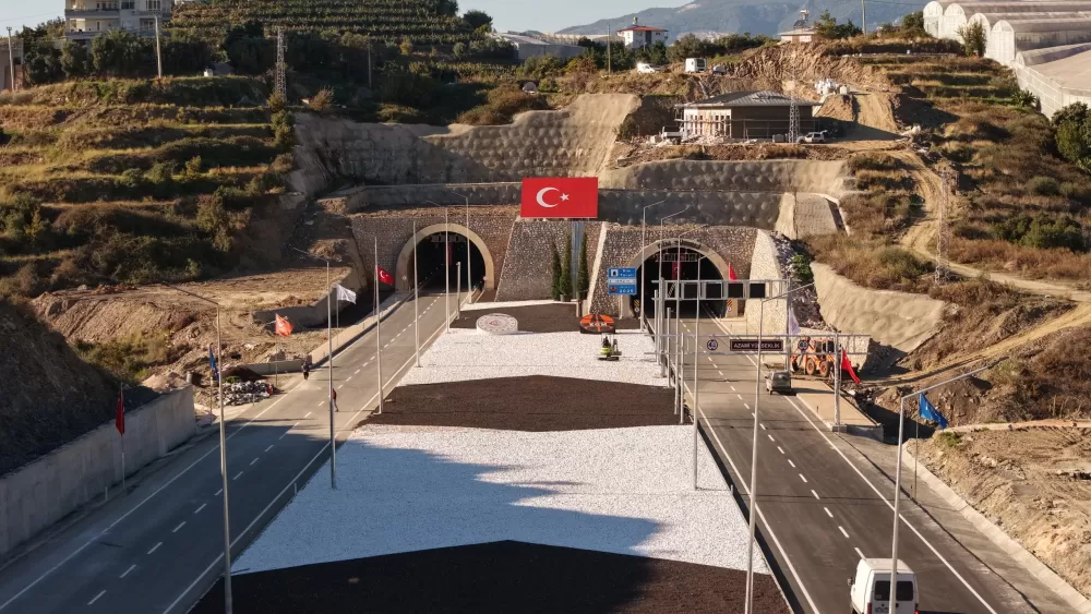 Antalya trafiğine nefes aldıracak iki karayolu projesi açılıyor
