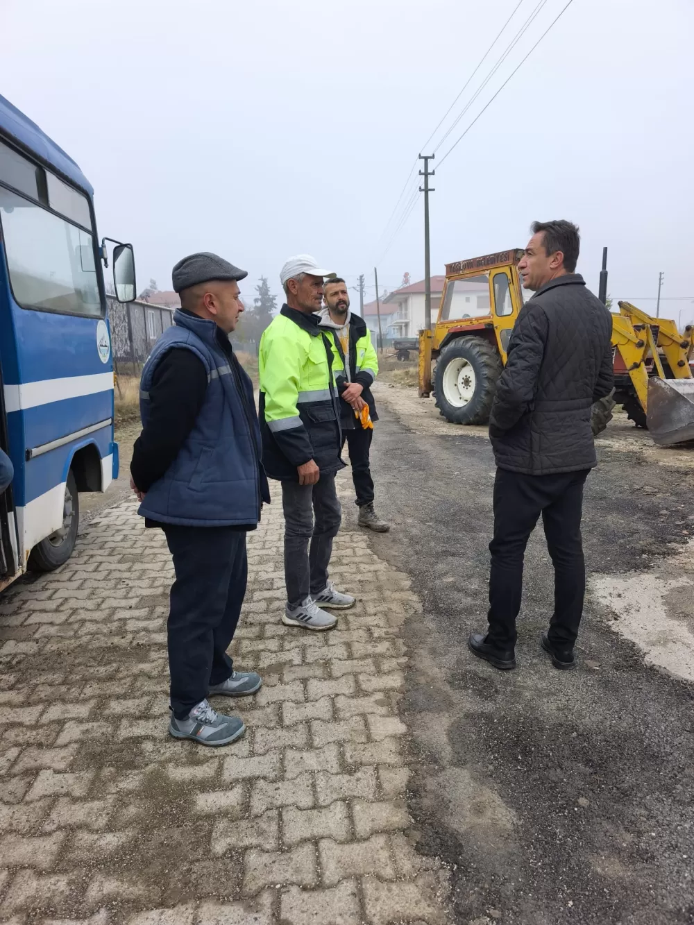 Başkan Kurd sahada çalışmaları inceledi! Personelle, esnaf ve vatandaşlarla buluştu