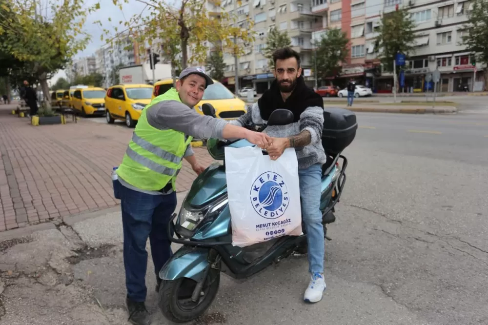 Dokumapark’tan toplanan portakallar vatandaşlarla paylaşıldı