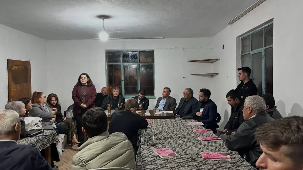 CHP Bucak Yönetimi Beşkonak’ta vatandaşlarla bir araya geldi