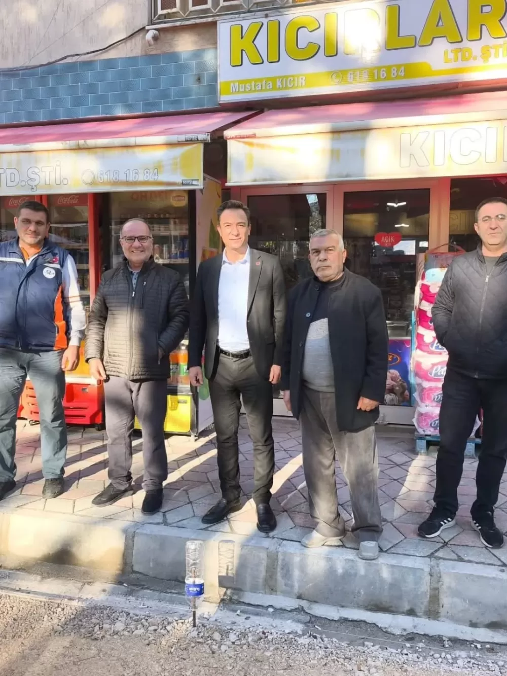 Yeşilova’da Hükümet Caddesi sıcak asfalta kavuşuyor